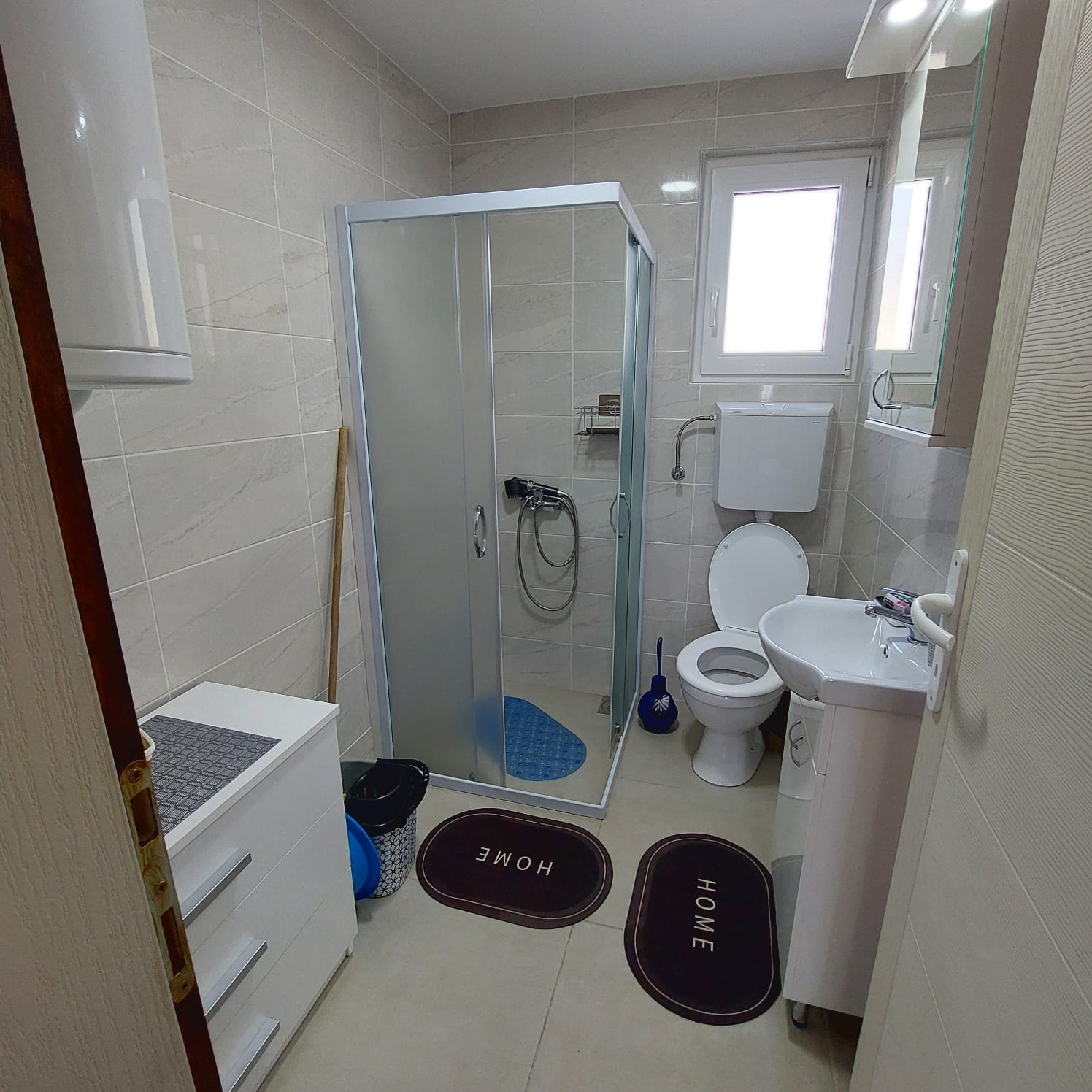 House rental bathroom - House rental Serbia modern bathroom